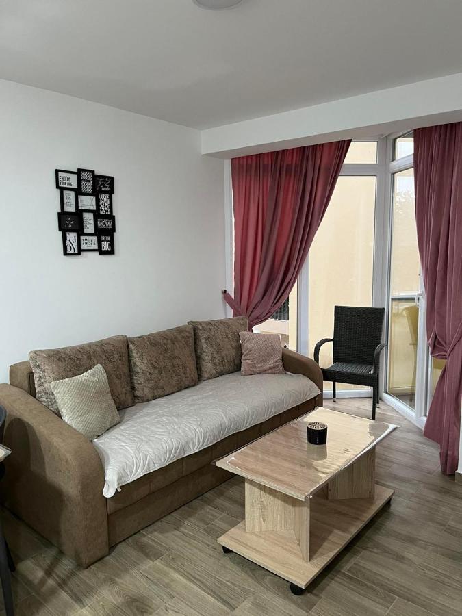 Hn Lux & Spa Veliko Gradište Екстериор снимка